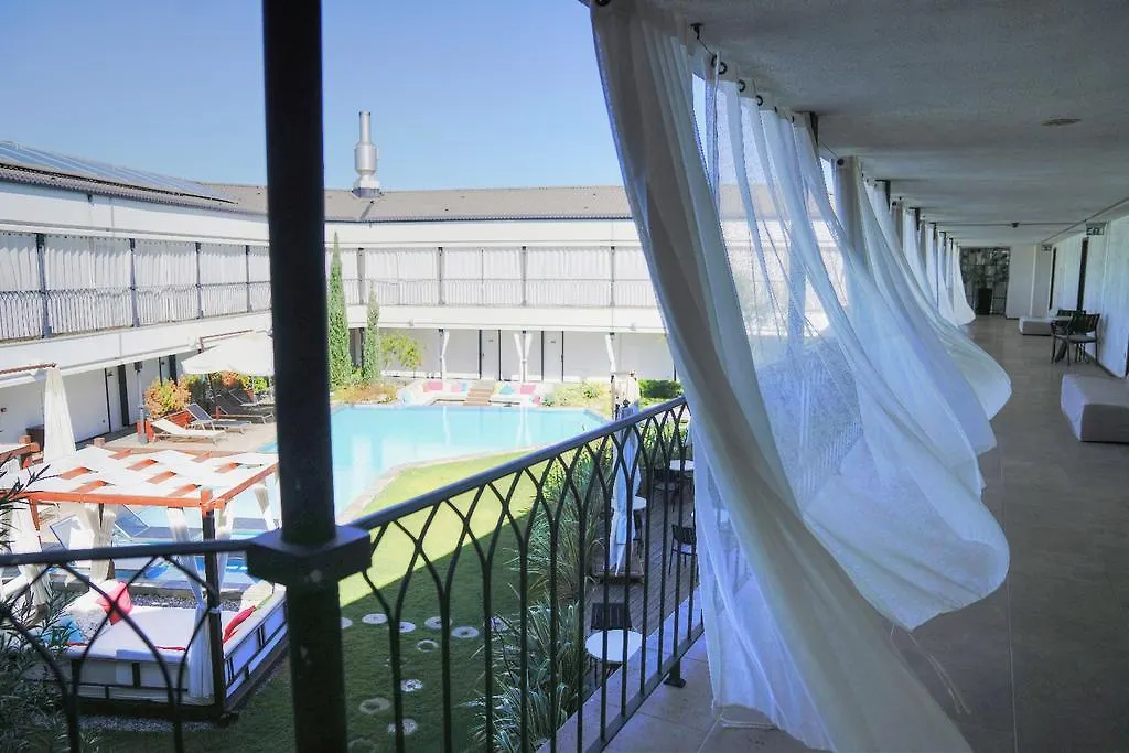 Mola Cunda Hotel Ayvalı