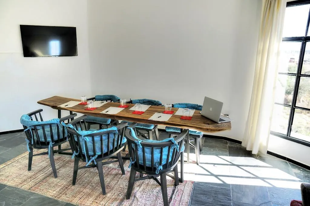 Mola Cunda Hotel Ayvalı