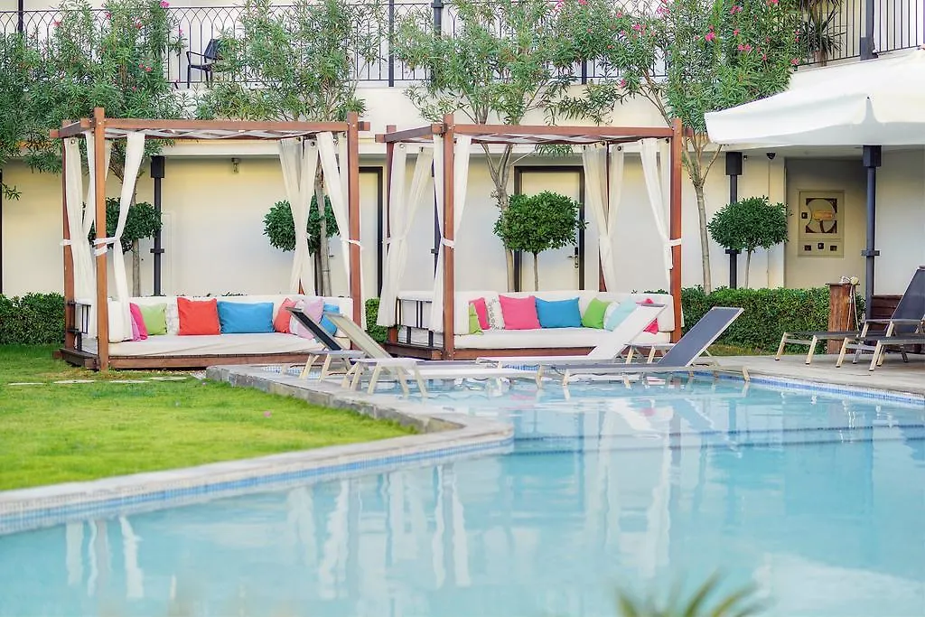 Mola Cunda Hotel Ayvalı Türkiye
